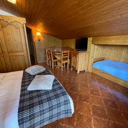 فندق Les Cornettes 3*