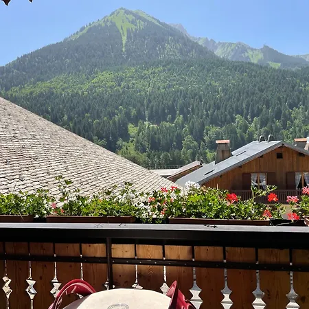 Les Cornettes Hotel