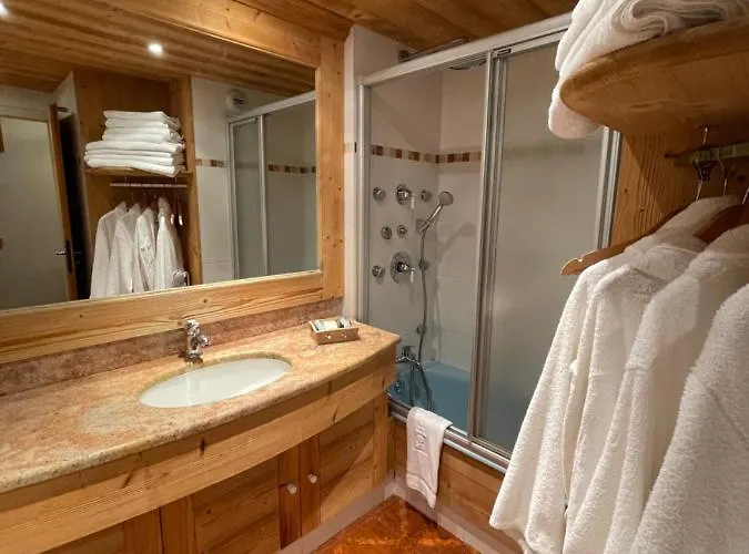 Les Cornettes Hotel 3*